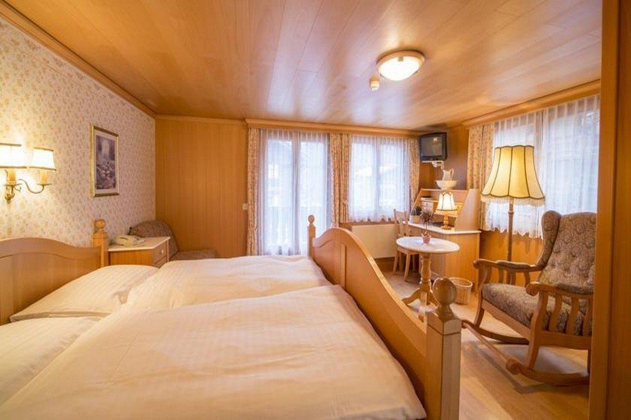 Hotel Olympia Saas-Almagell Exteriör bild