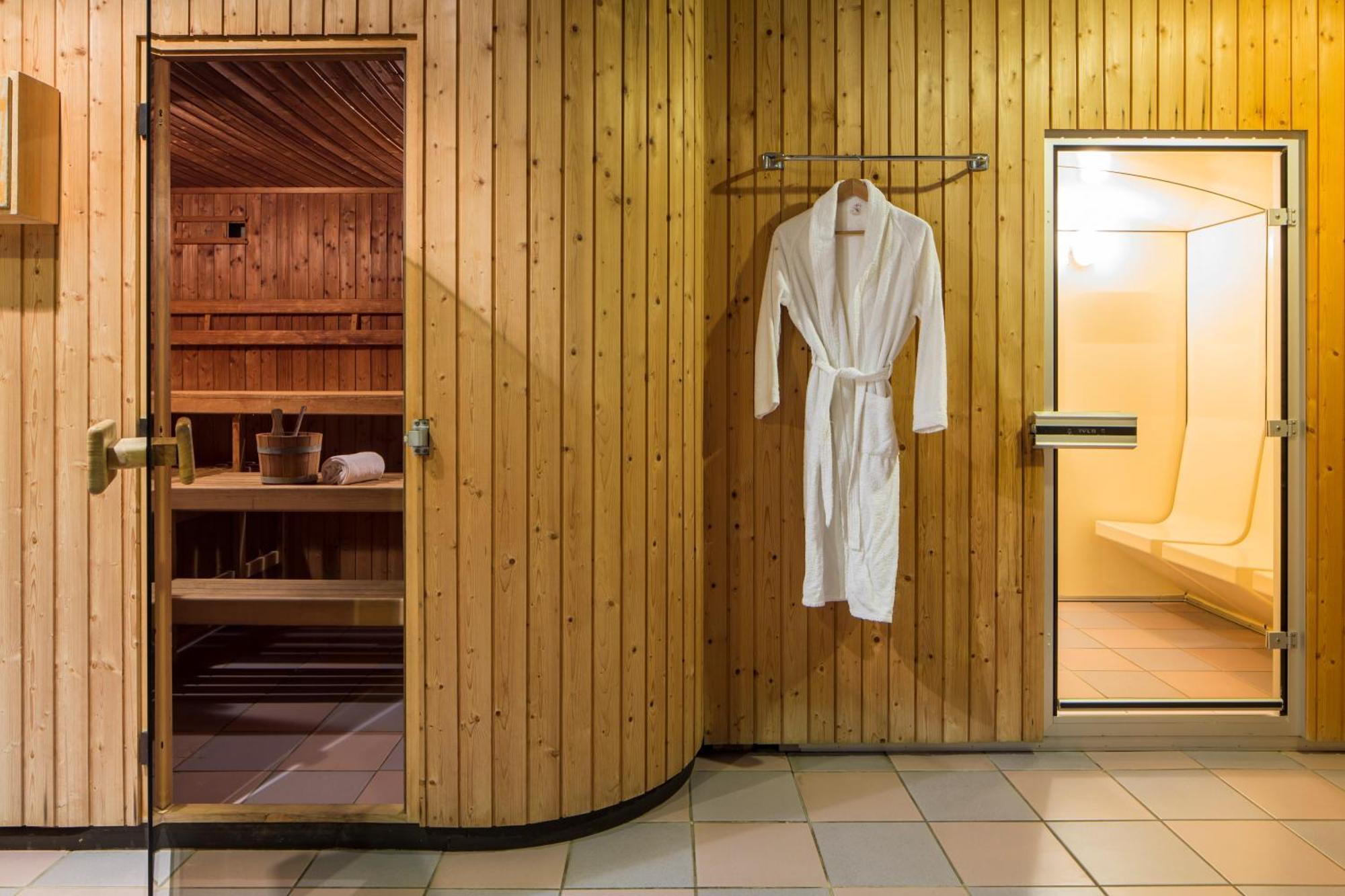 Hotel Olympia Saas-Almagell Exteriör bild